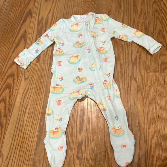 Angel Dear ruffle footed zipper pajamas size 3-6 months - Picture 1 of 3